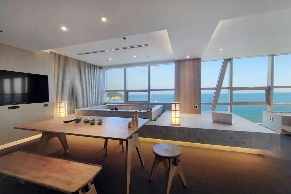 Uh Suite The Haeundae Korea Południowa