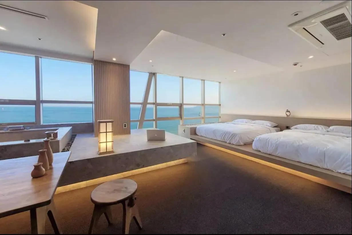 Uh Suite The Haeundae Pusan