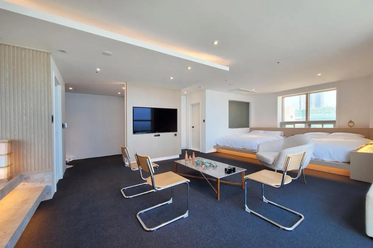 Uh Suite The Haeundae Hotel Busan