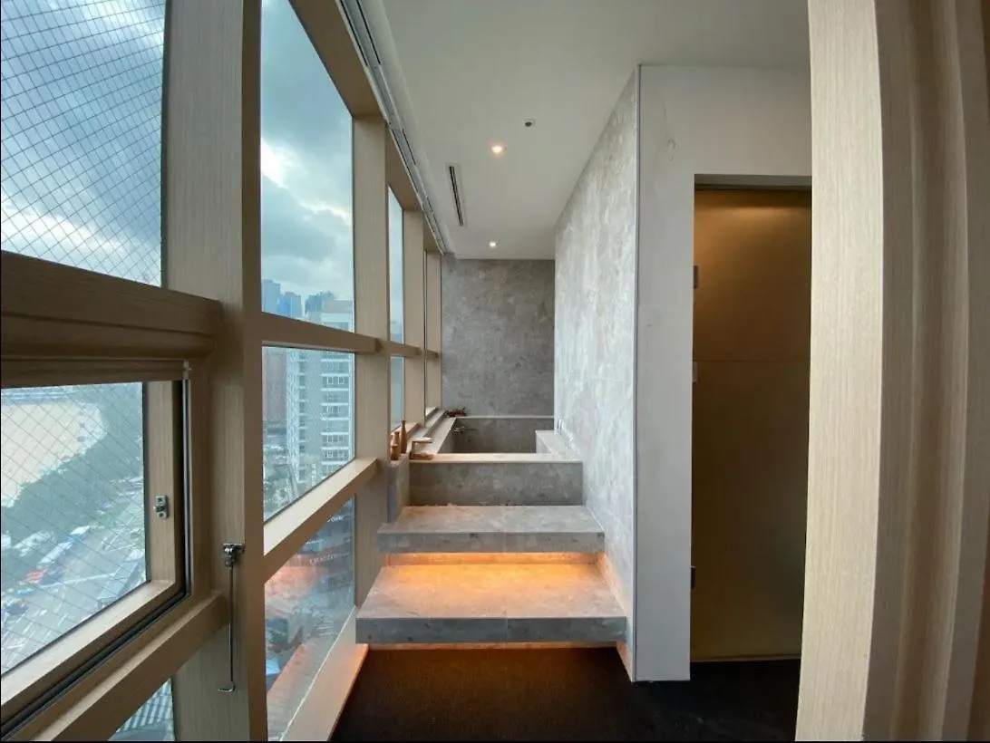 Uh Suite The Haeundae 3*, Busan